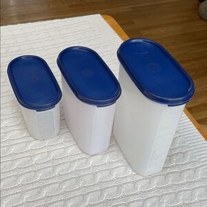 Tupperware Set of 3 Clear Storage Canister set. Graduated Containers. Blue lids